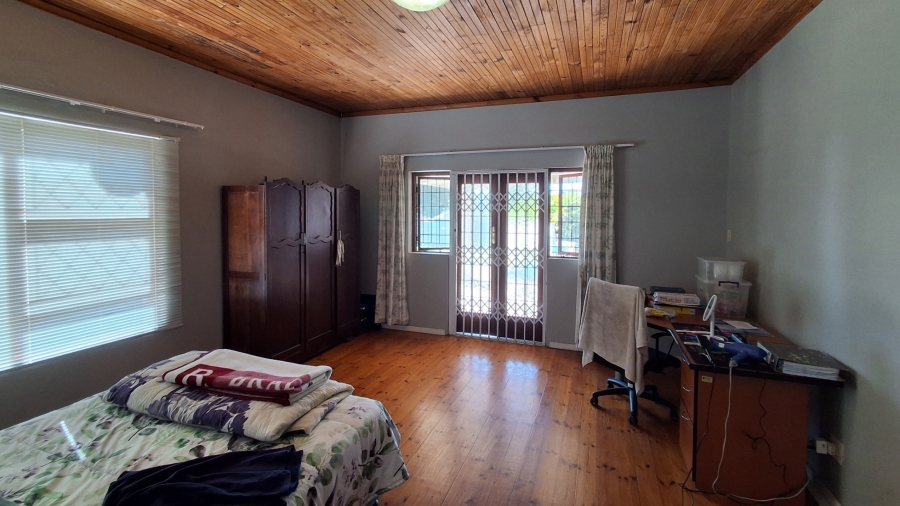 9 Bedroom Property for Sale in Cambridge Eastern Cape